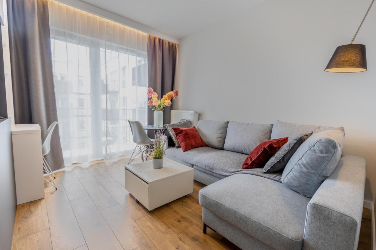 Bielany Apart Joanny Obok Metra Warsaw Exterior photo